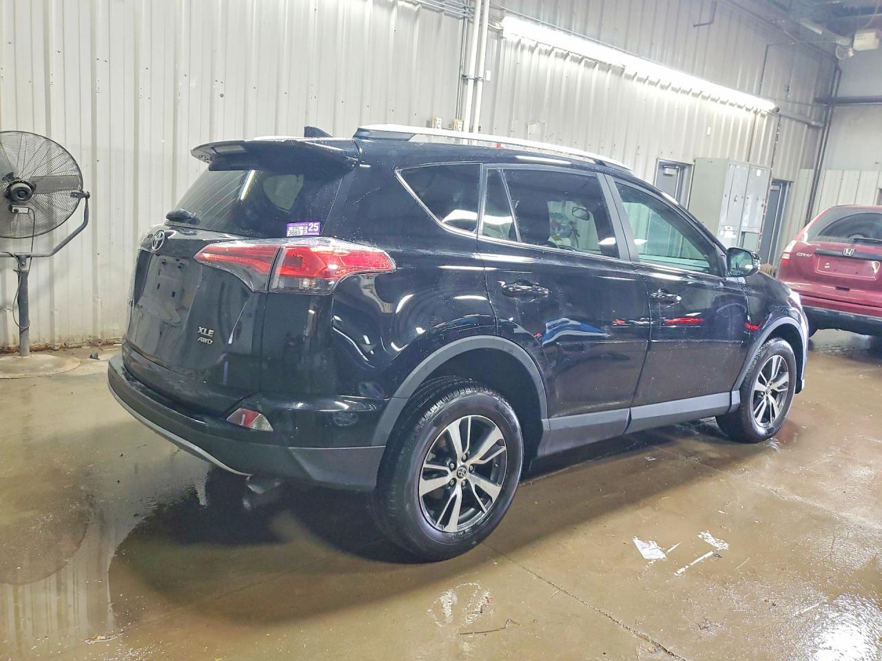 2018 Toyota Rav4 Xle - Фото 3