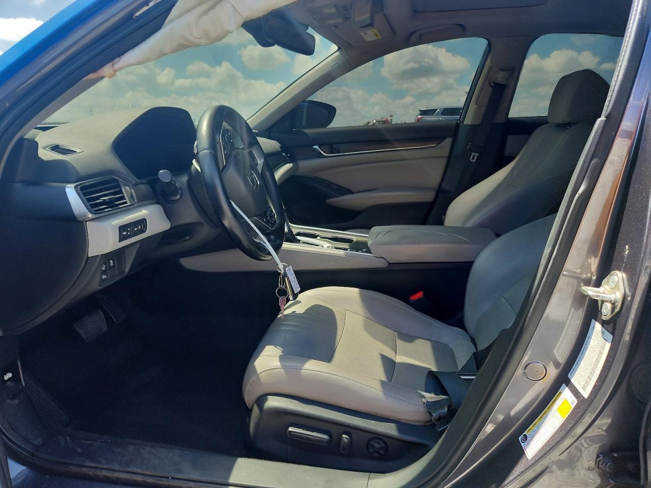 2018 Honda Accord Touring - Фото 7