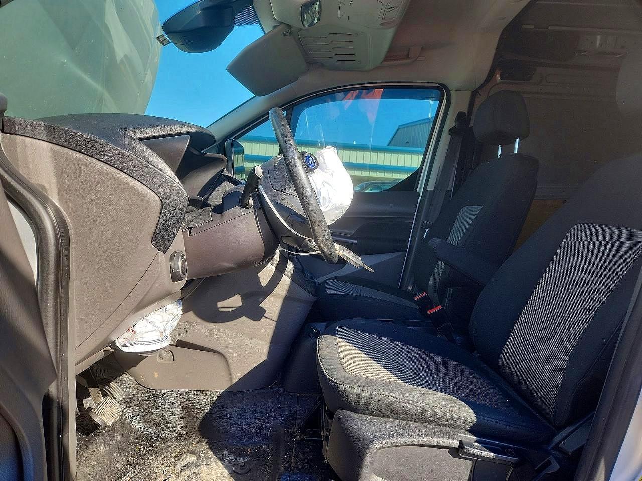 2019 Ford Transit Connect Titanium - Image 7