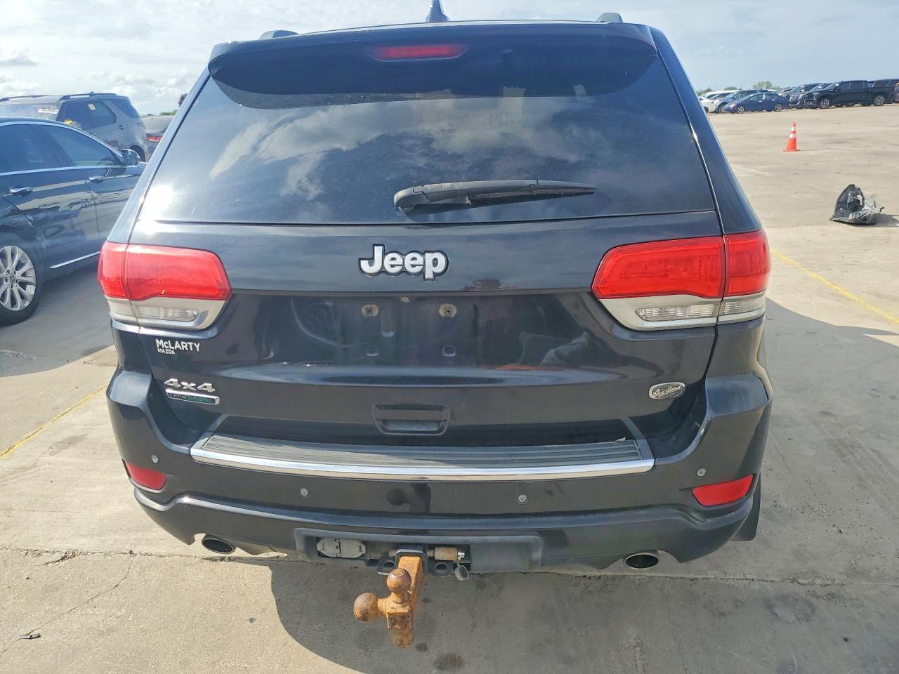 2014 Jeep Grand Cherokee Overland - Image 6