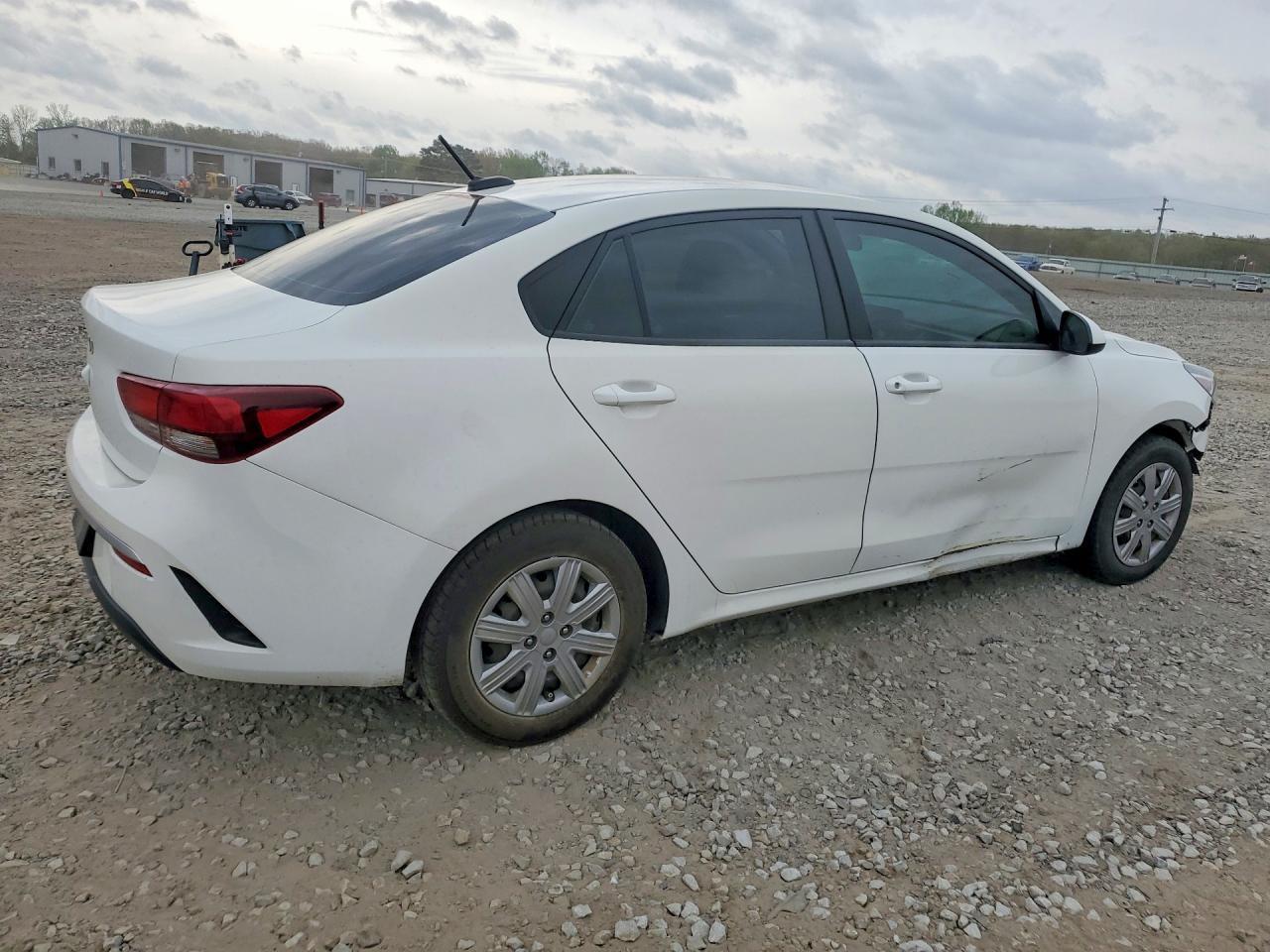 2022 Kia Rio Lx - Фото 3