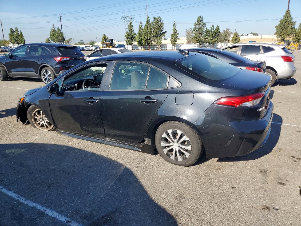 2022 Toyota Corolla Le - Фото 2