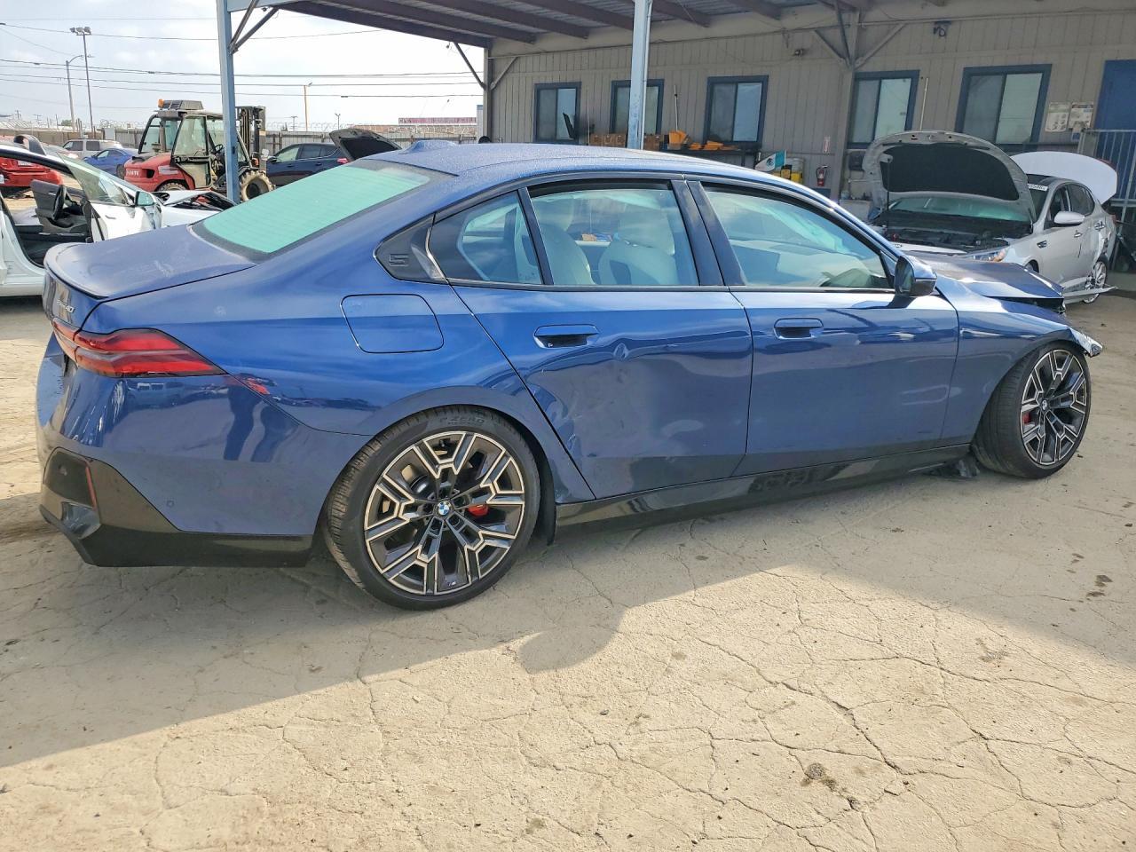 2026 BMW I5 Edrive 40 - Image 3