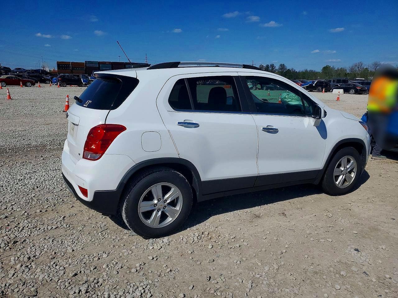 2020 Chevrolet Trax - Фото 3