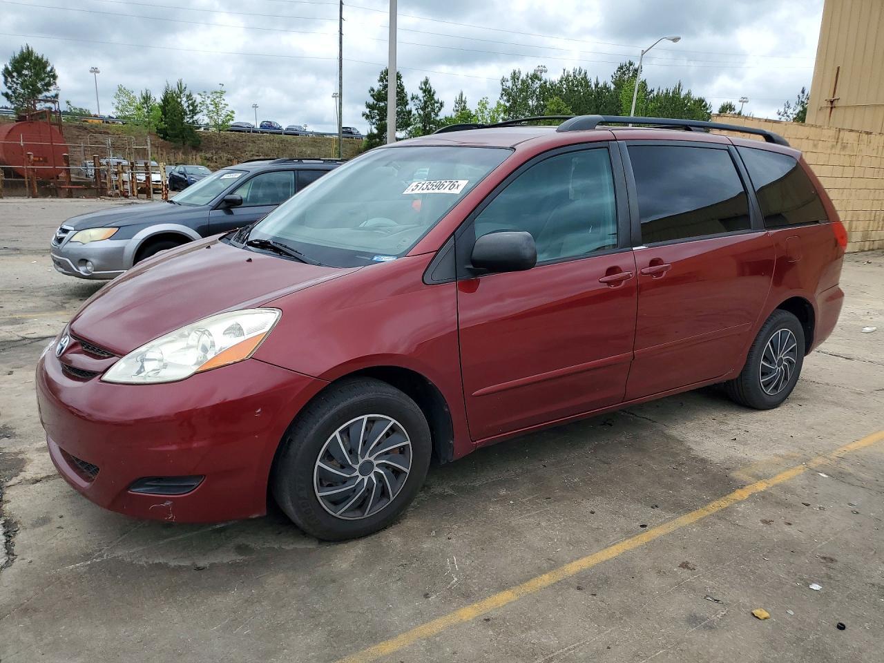 2010 Toyota Sienna Le 7-Passenger