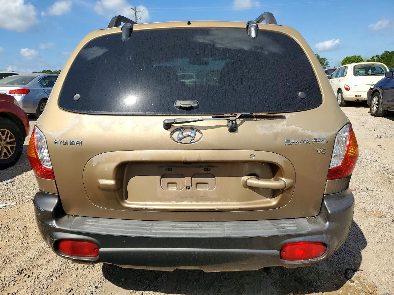 2003 Hyundai Santa Fe - Image 6