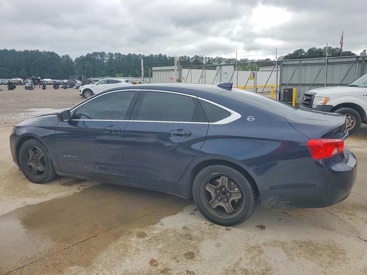 2018 Chevrolet Impala Ls - Фото 2