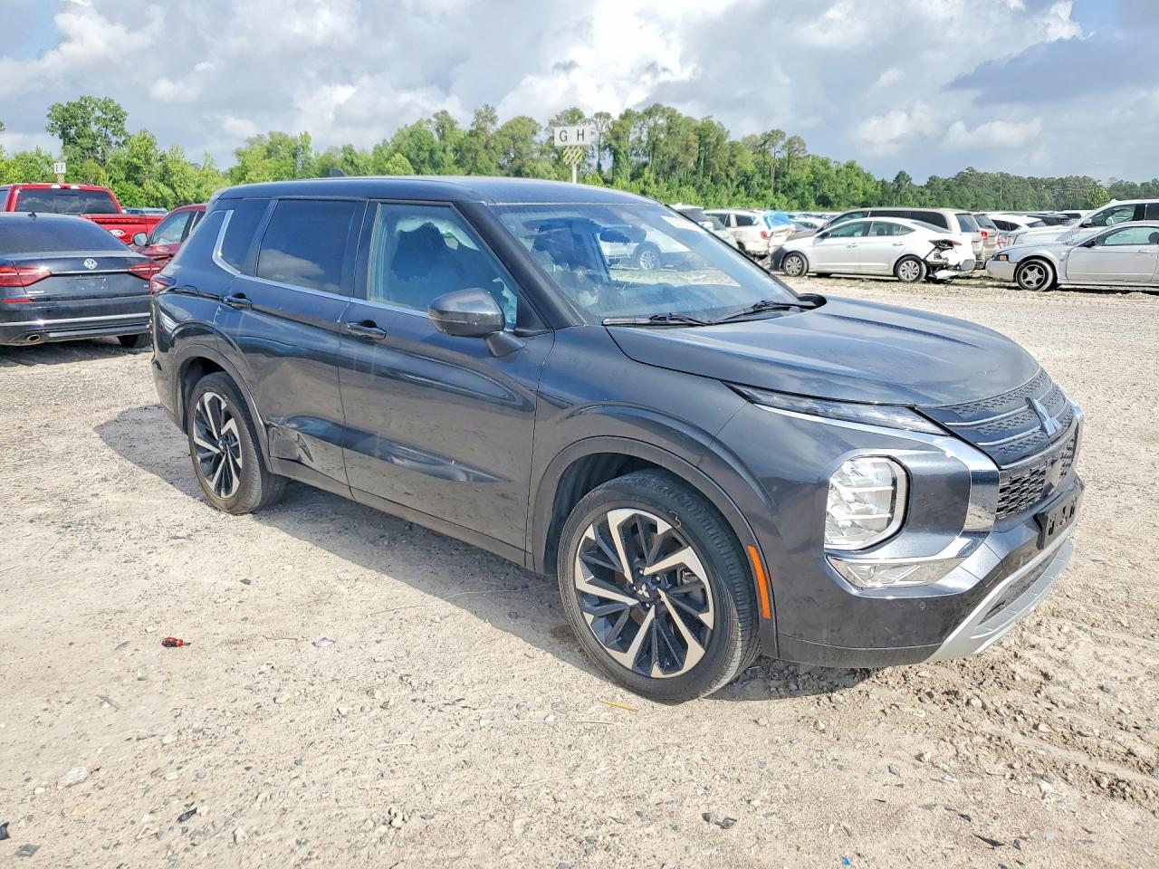 2024 Mitsubishi Outlander Se - Фото 4