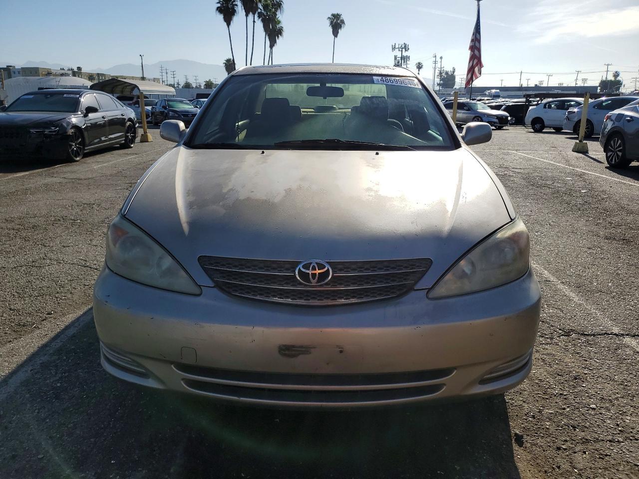 2002 Toyota Camry Le - Фото 5