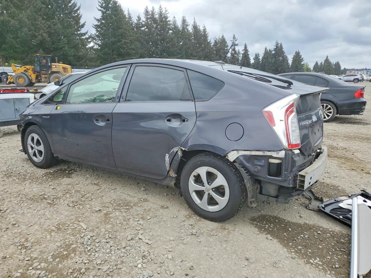 2014 Toyota Prius Four - Фото 2