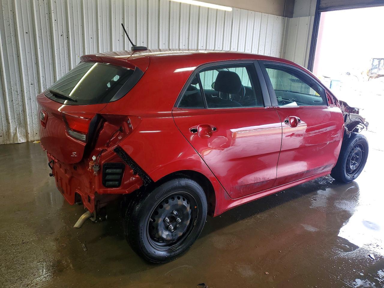 2020 Kia Rio 5-Door S - Фото 3