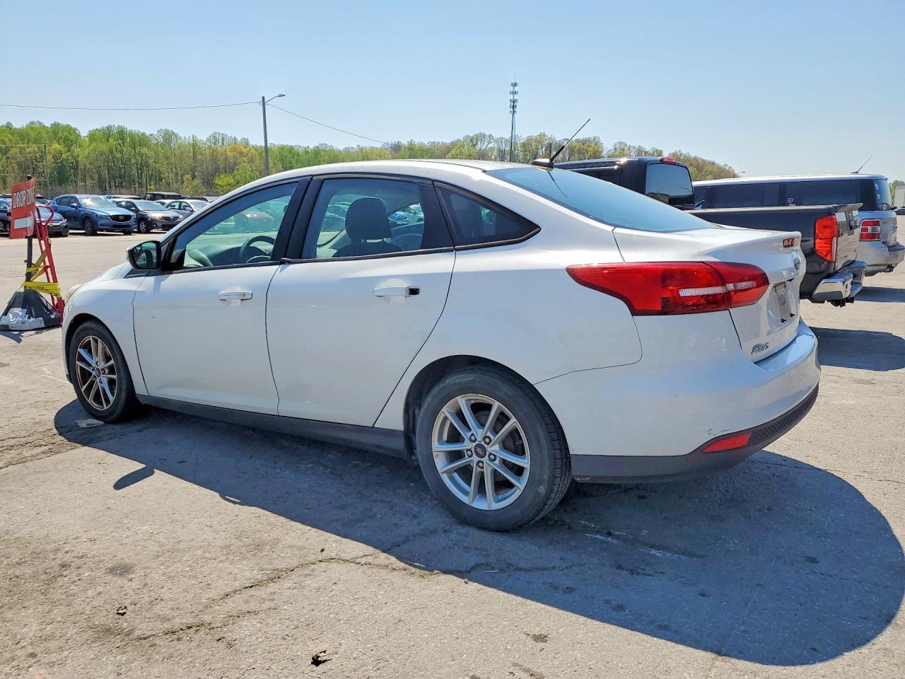 2016 Ford Focus Se - Фото 2