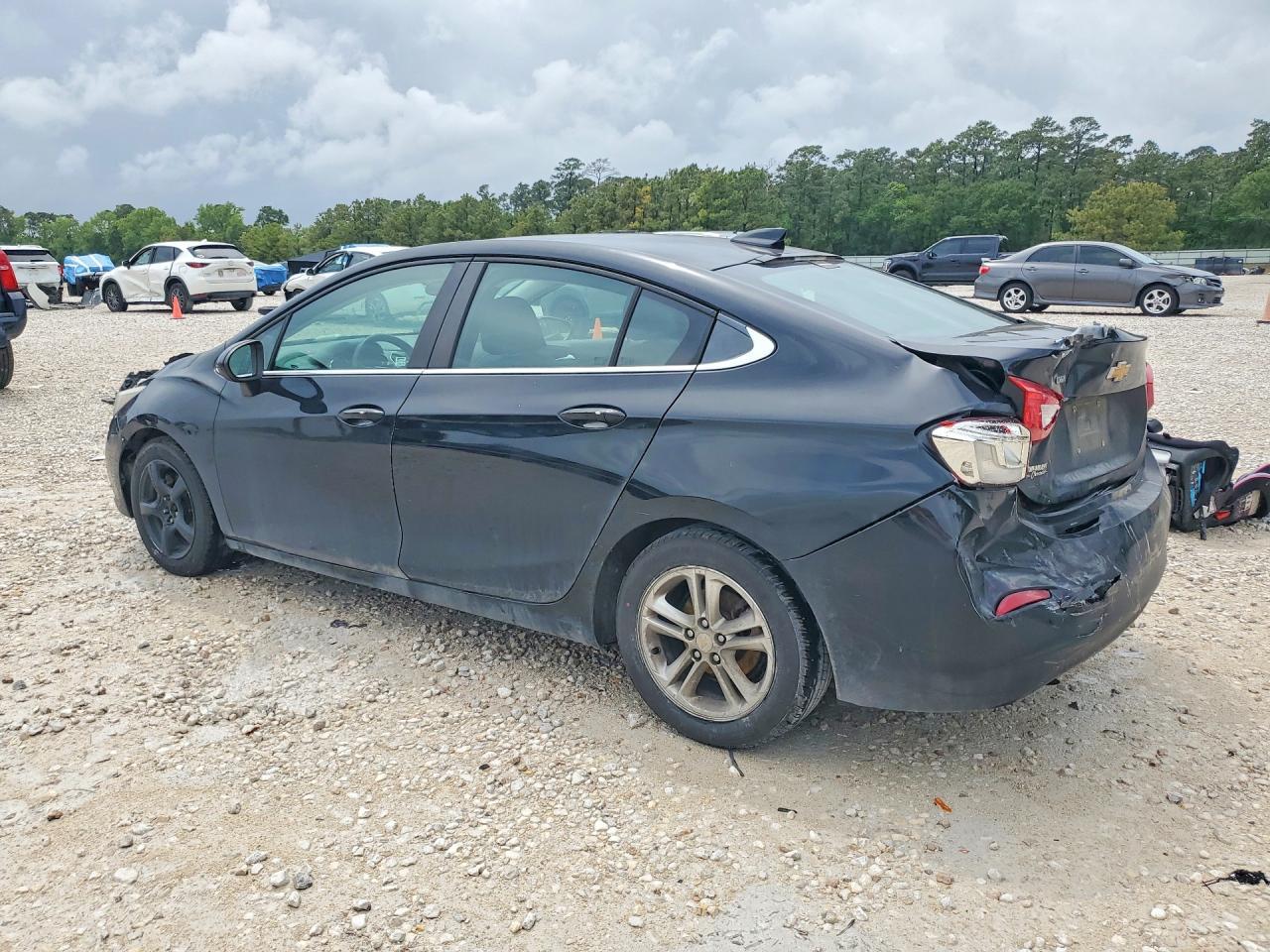 2018 Chevrolet Cruze Lt - Фото 2