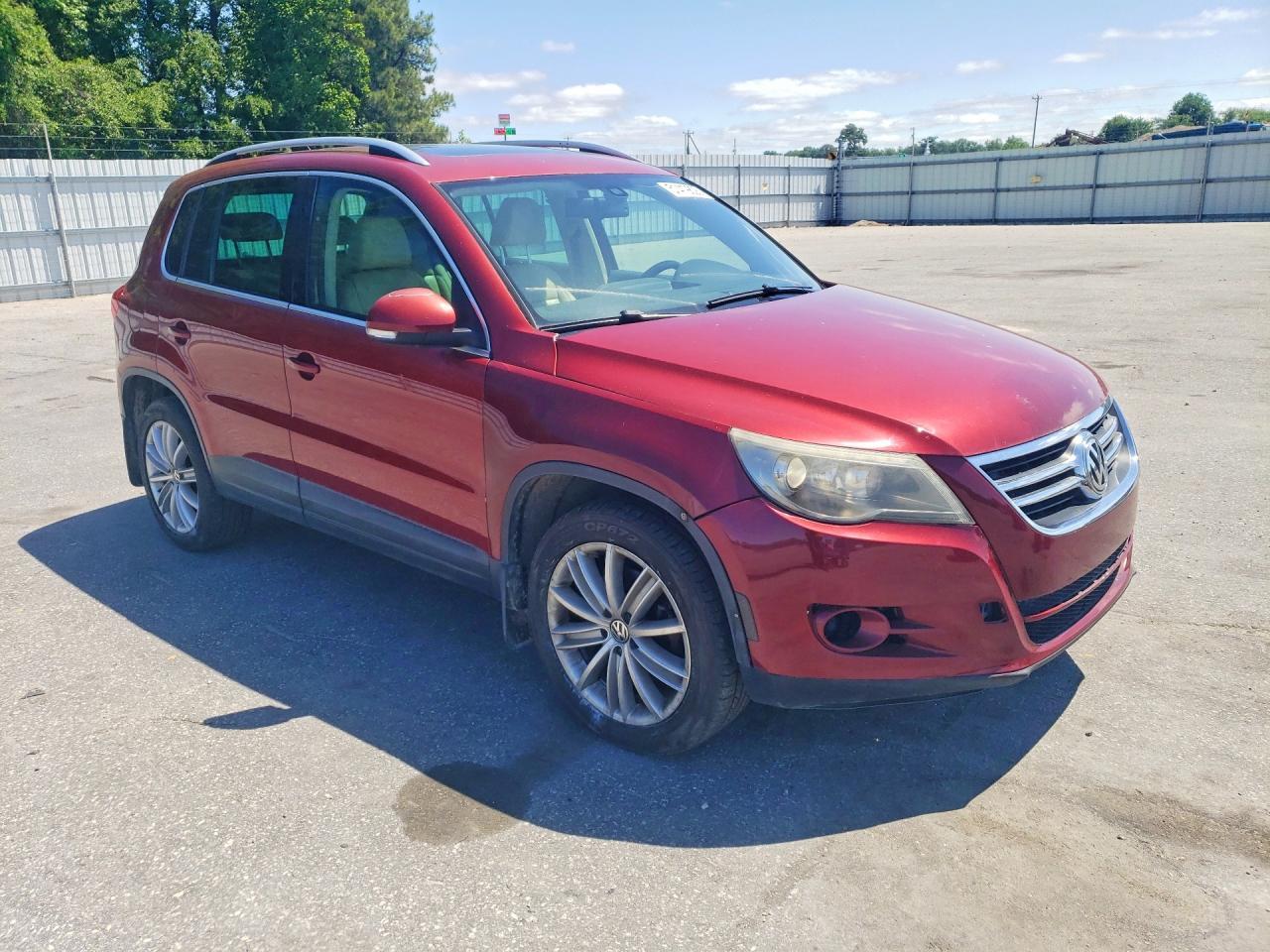 2011 Volkswagen Tiguan S - Image 4