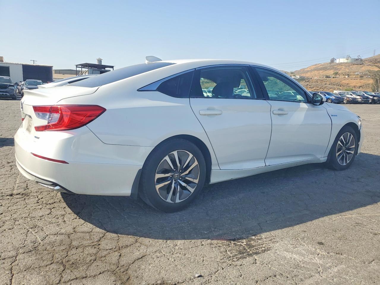 2018 Honda Accord Hybrid - Фото 3