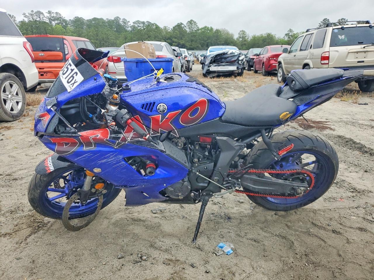 2024 Yamaha Yzfr7 - Фото 3