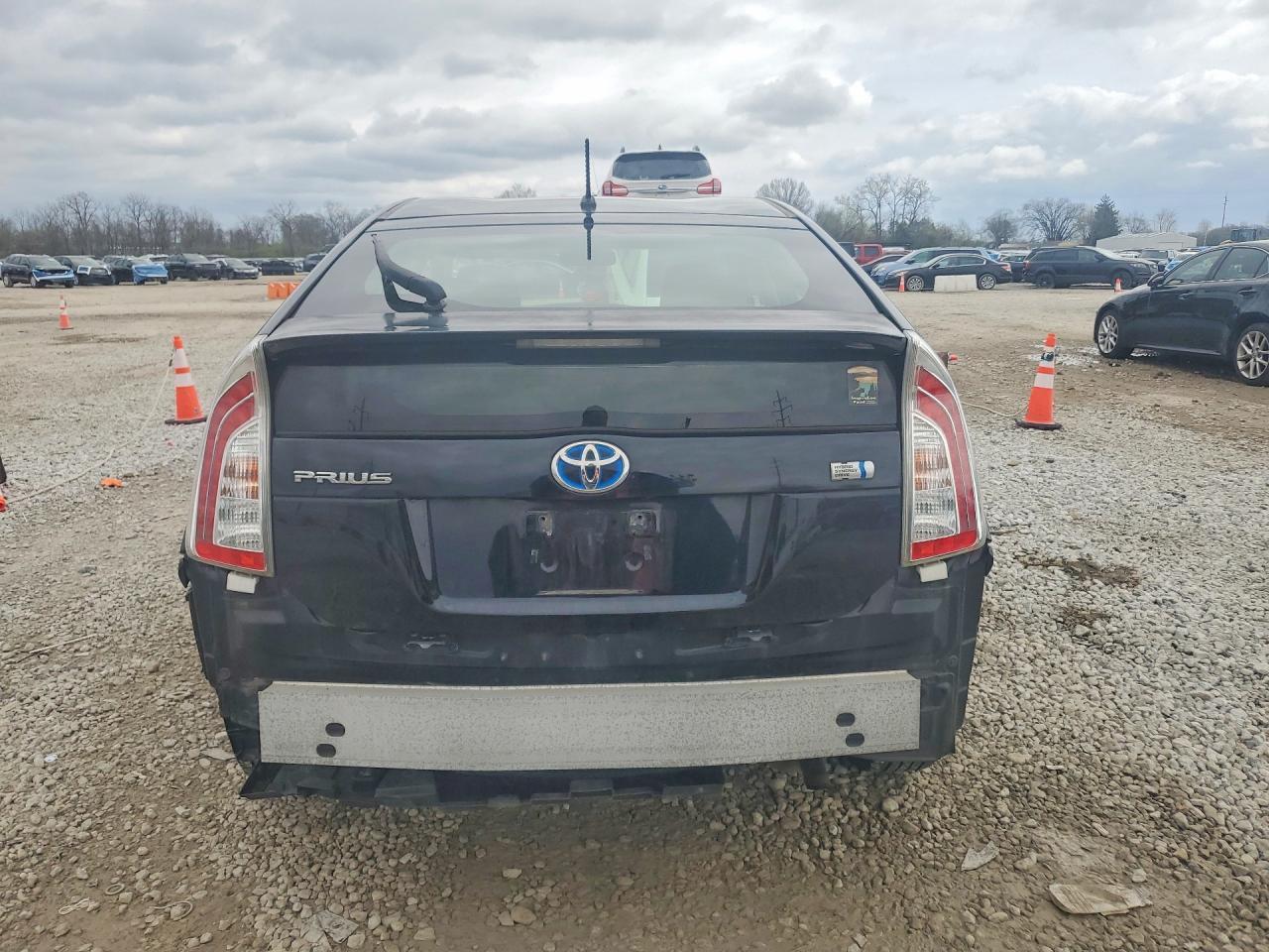 2012 Toyota Prius Two - Фото 6