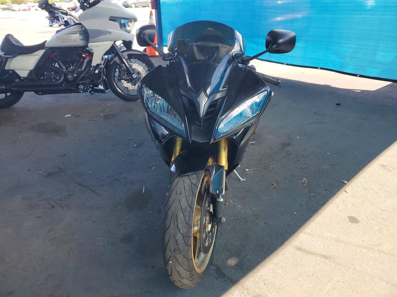 2009 Yamaha Yzfr6 C - Image 2