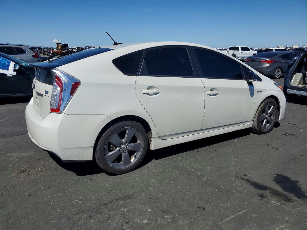 2015 Toyota Prius Persona Series - Фото 3