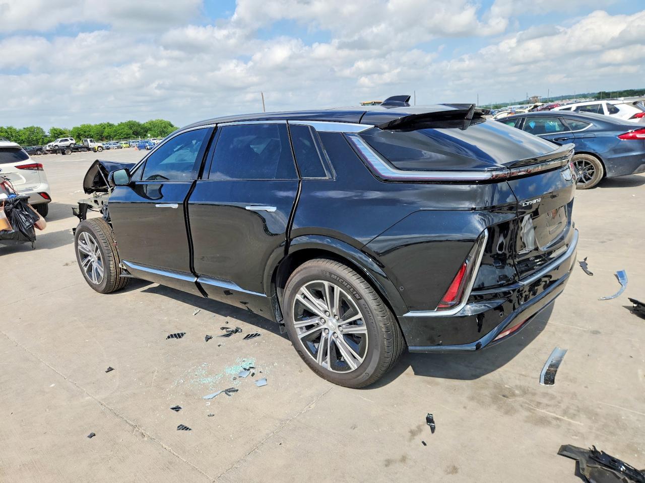 2026 Cadillac Lyriq Premium Luxury - Image 2