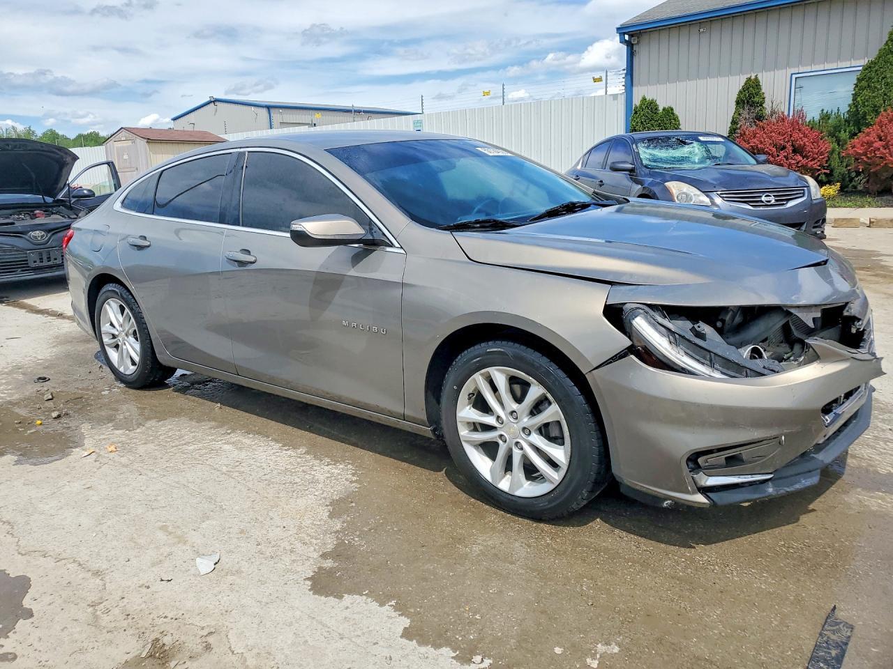 2017 Chevrolet Malibu Lt - Фото 4