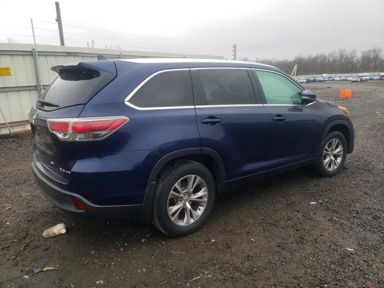 2015 Toyota Highlander Xle - Фото 3