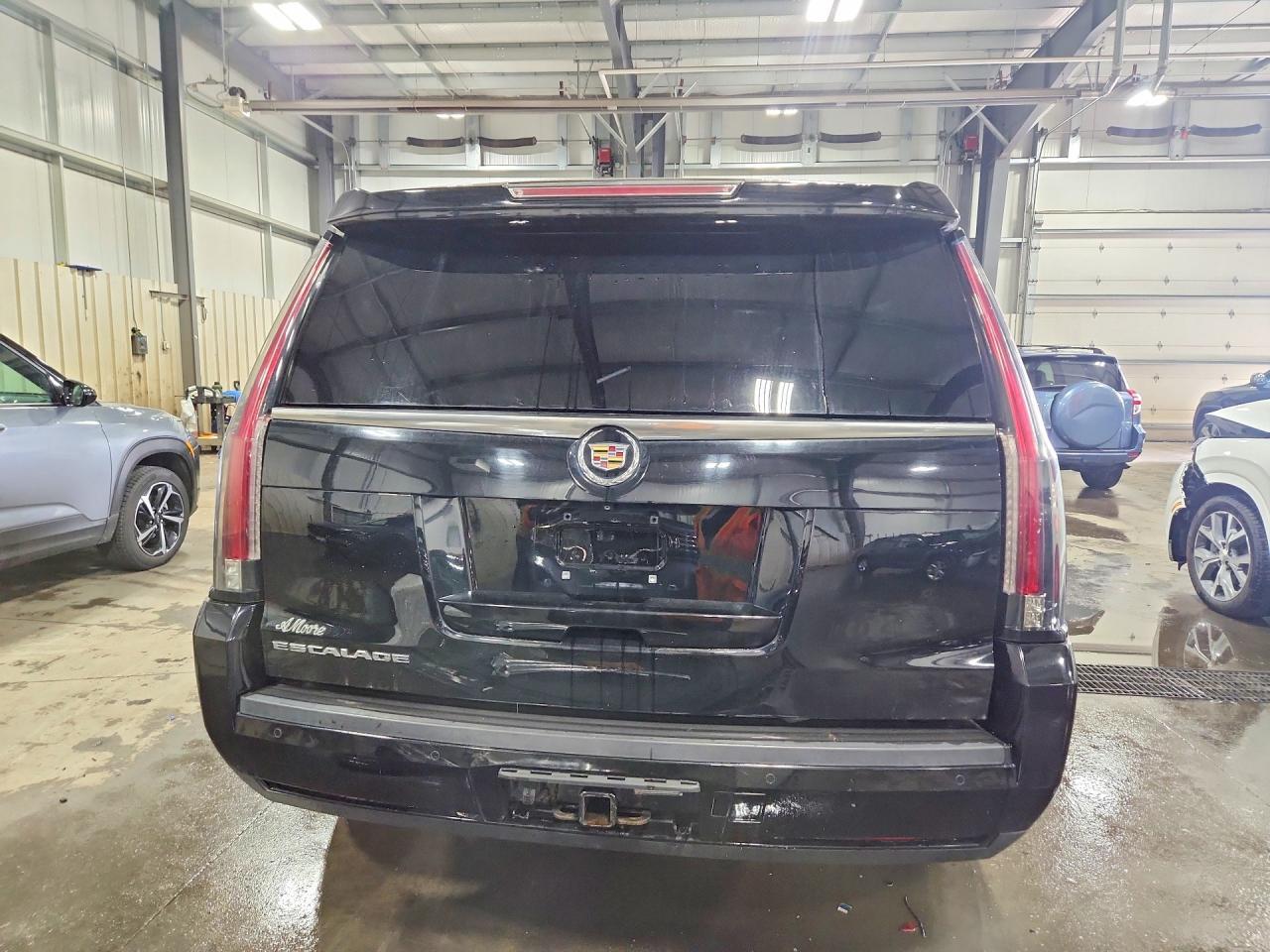 2015 Cadillac Escalade Premium - Фото 6