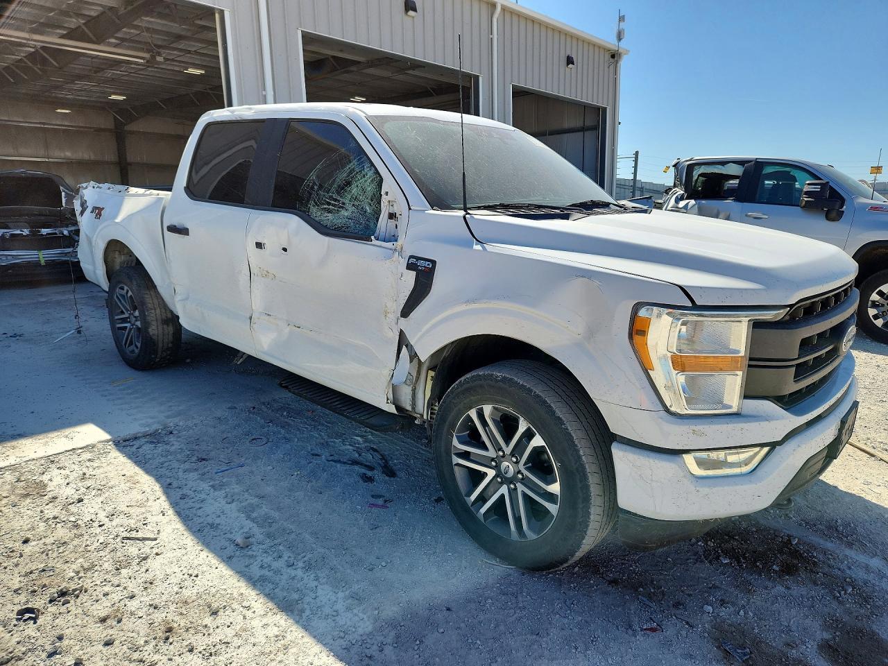 2022 Ford F150 Supercrew - Фото 4