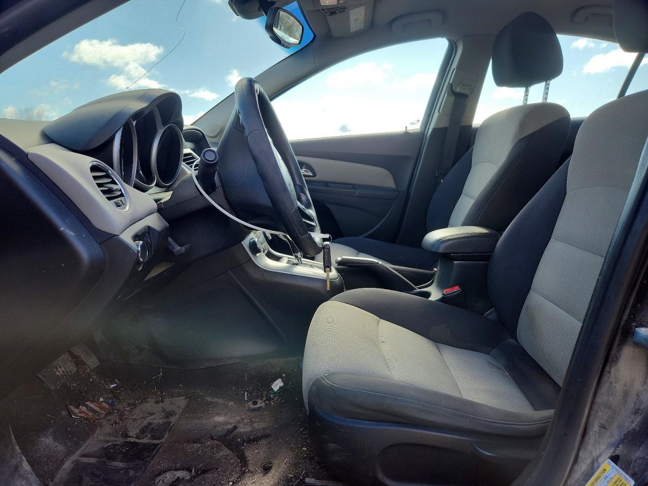 2014 Chevrolet Cruze Ls - Image 7