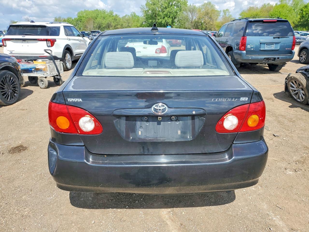 2004 Toyota Corolla Ce - Image 6