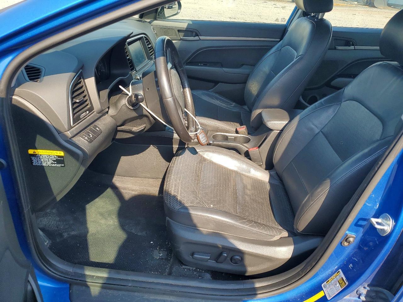 2017 Hyundai Elantra Limited - Image 7