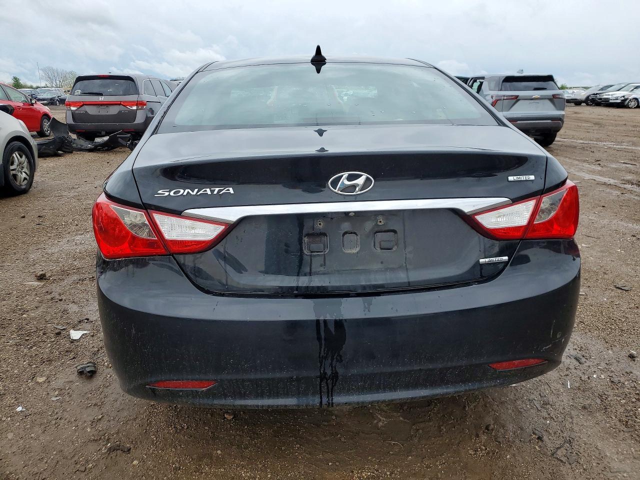 2011 Hyundai Sonata Limited - Image 6