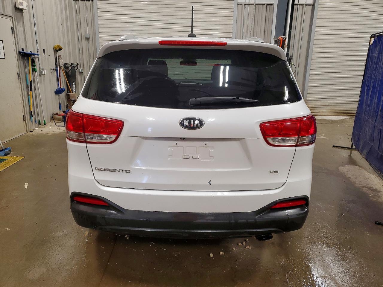 2016 Kia Sorento Lx V6 - Image 6