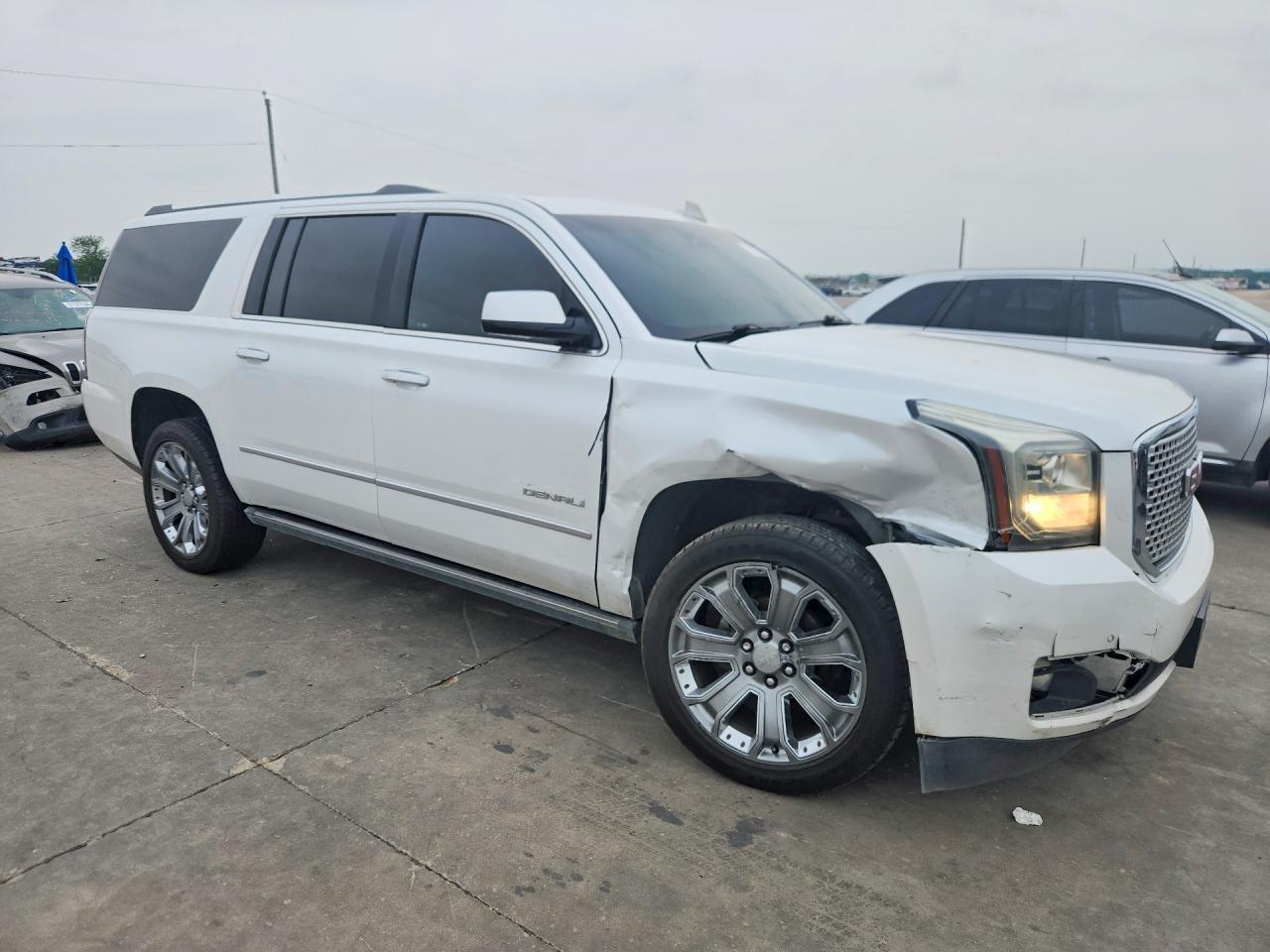 2016 GMC Yukon Xl Denali - Фото 4