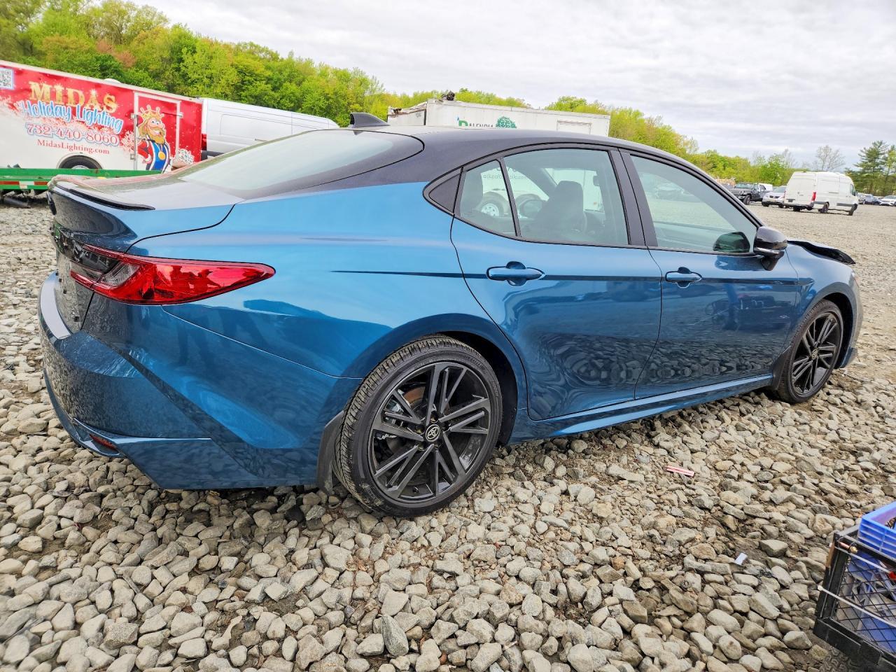 2026 Toyota Camry Xse - Фото 3