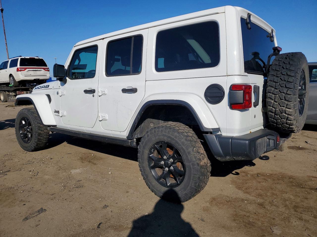 2018 Jeep Wrangler Unlimited Sahara - Фото 2
