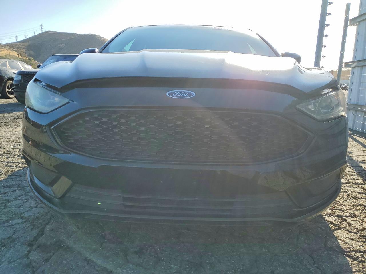 2017 Ford Fusion Se - Image 5