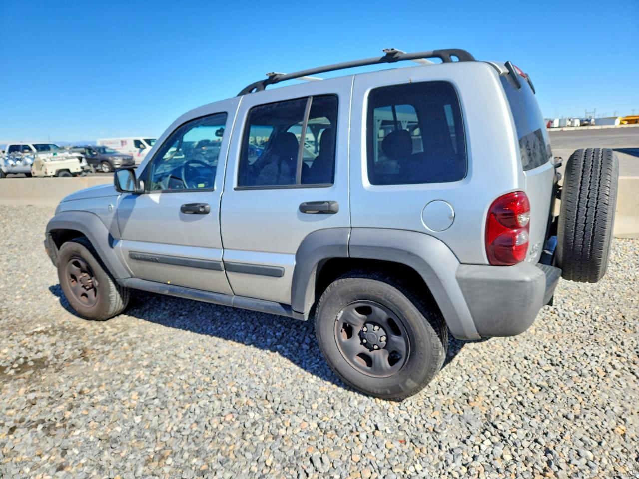 2007 Jeep Liberty Sport - Image 2