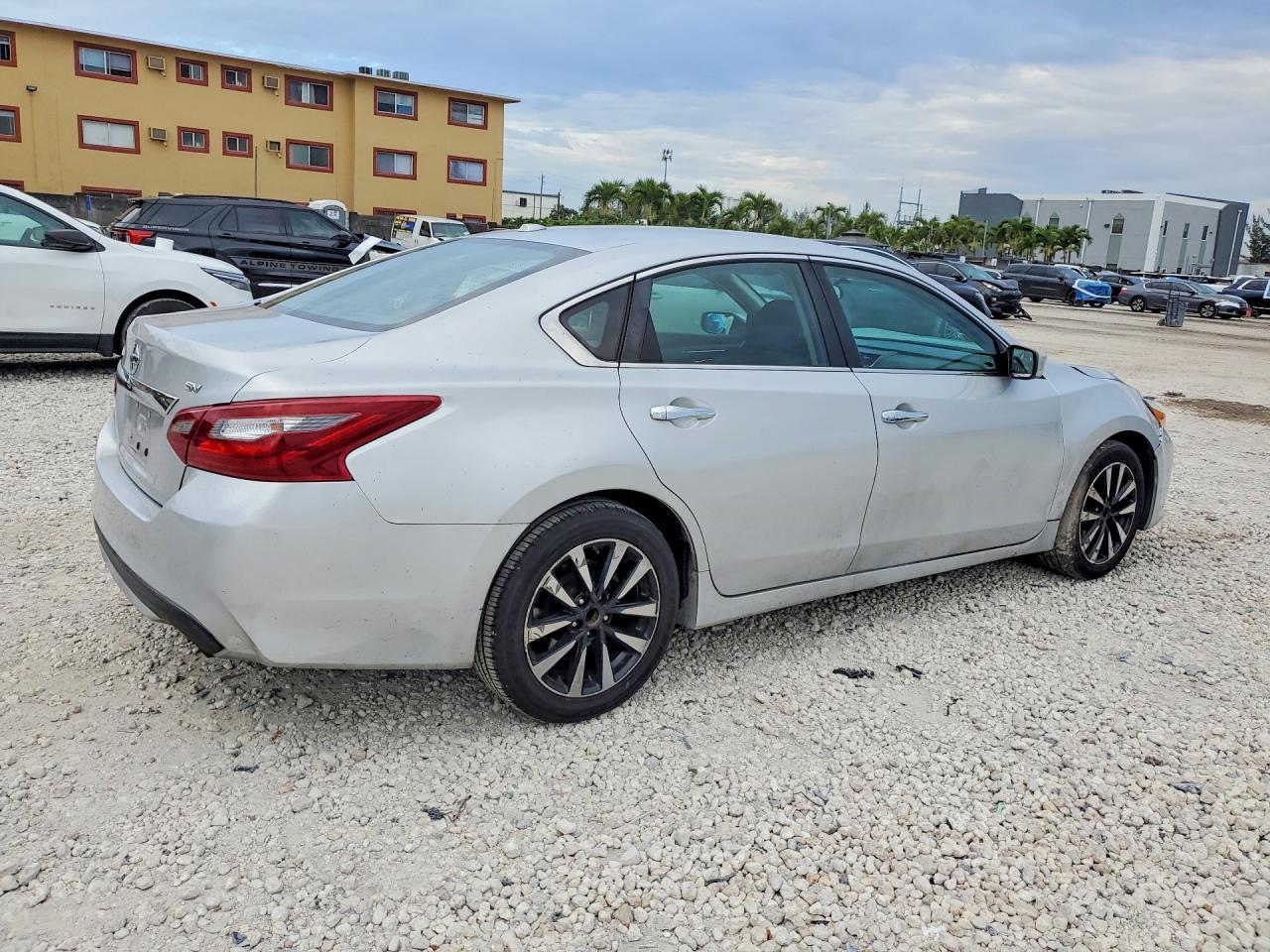 2018 Nissan Altima 2.5 Sv - Фото 3