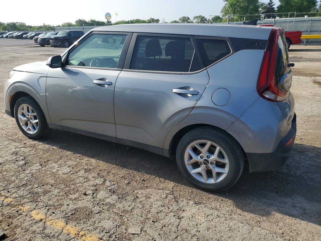 2022 Kia Soul Lx - Image 2