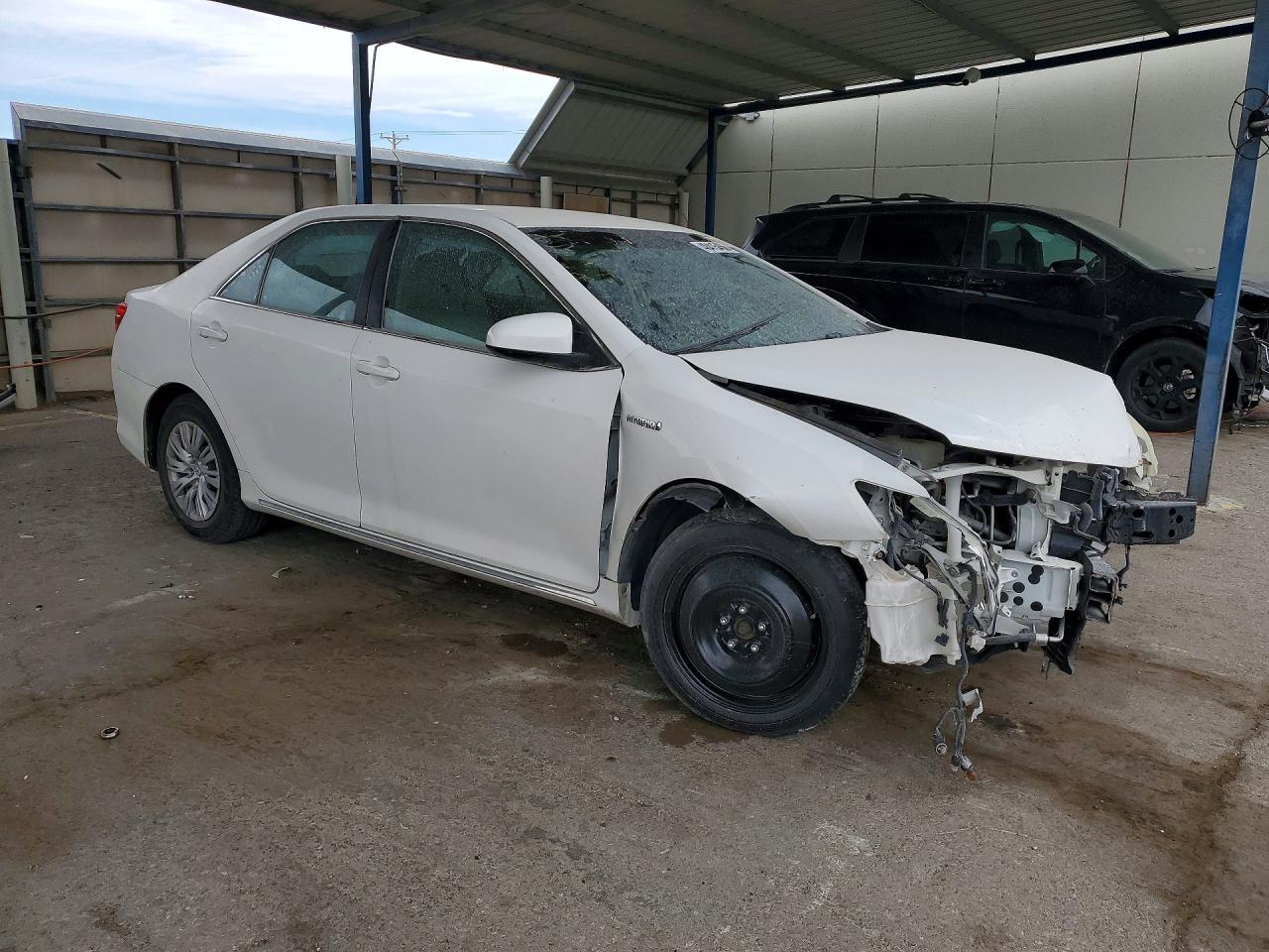 2014 Toyota Camry Hybrid Le - Фото 4