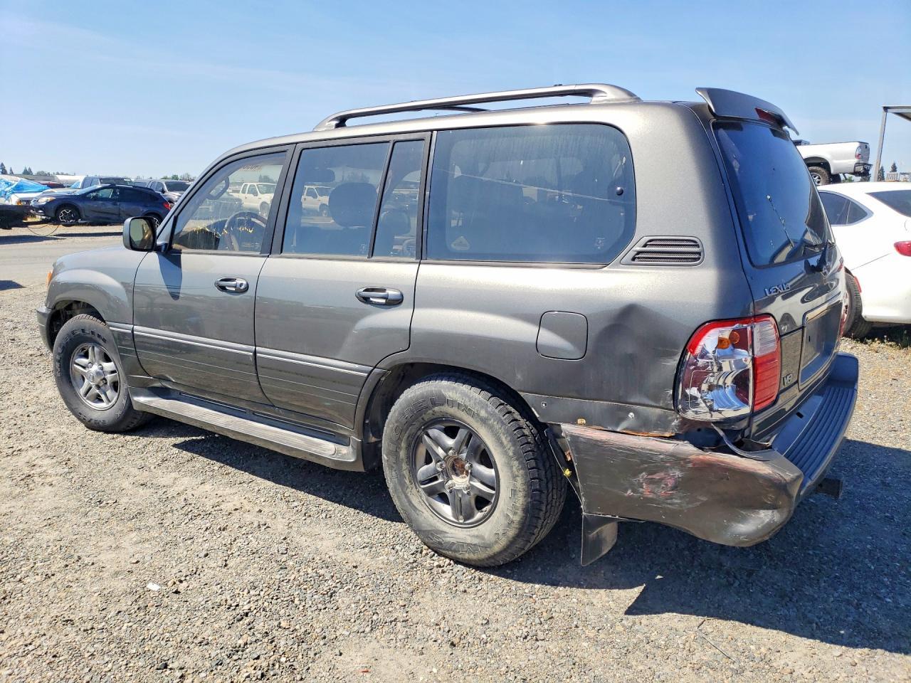 2002 Lexus Lx 470 Base - Image 2
