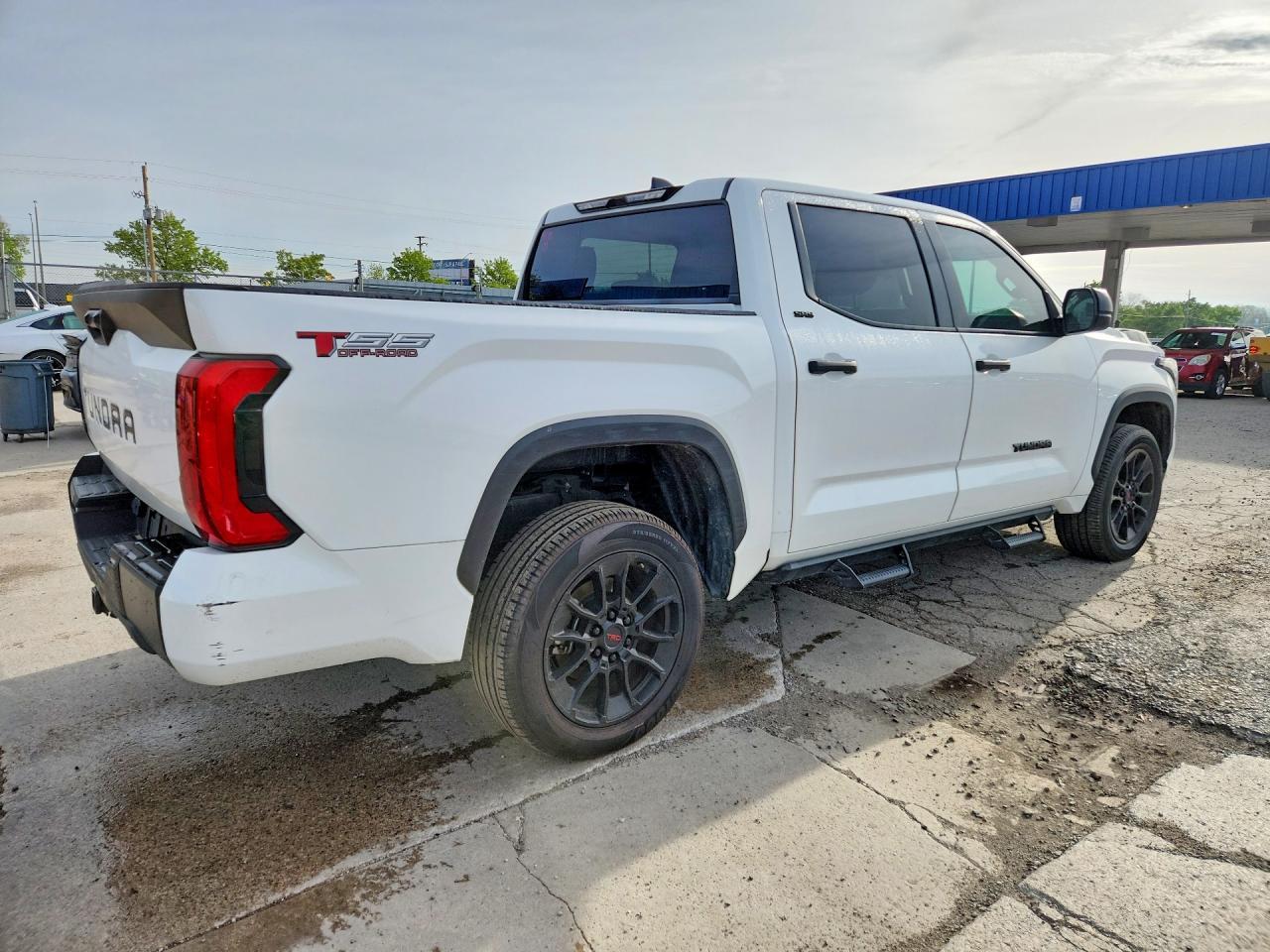 2023 Toyota Tundra Sr5 - Image 3