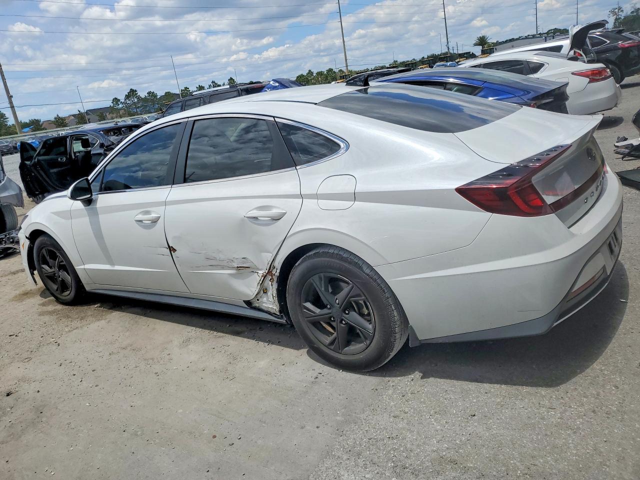 2020 Hyundai Sonata Se - Фото 2