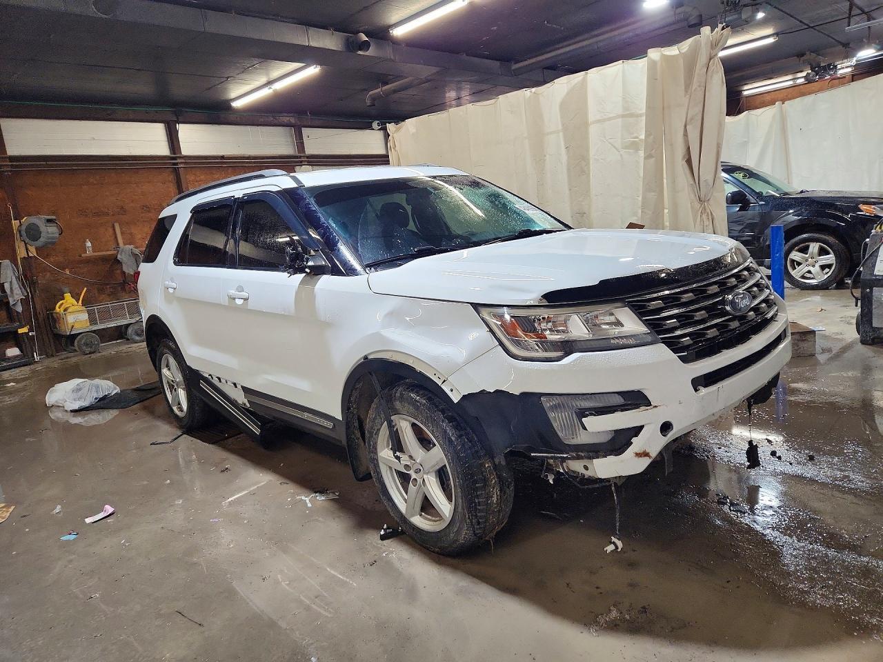 2017 Ford Explorer Xlt - Фото 4