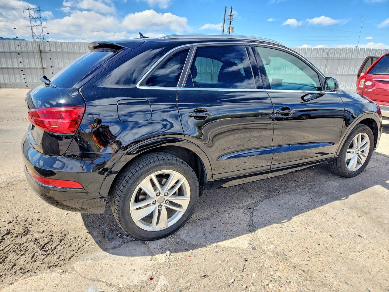 2016 Audi Q3 Premium Plus - Фото 3