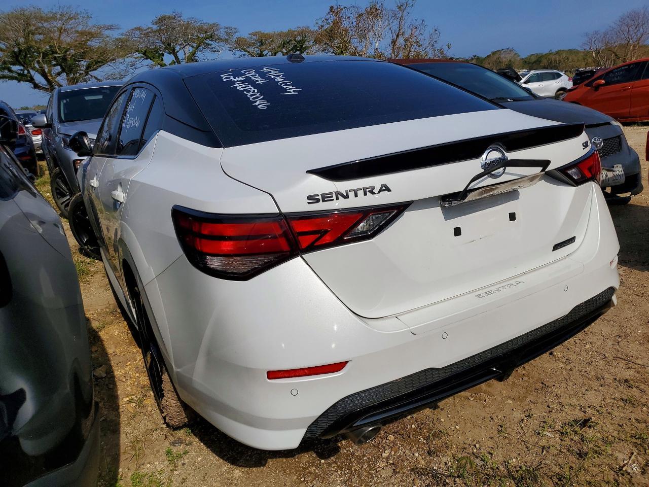 2023 Nissan Sentra Sr - Image 2