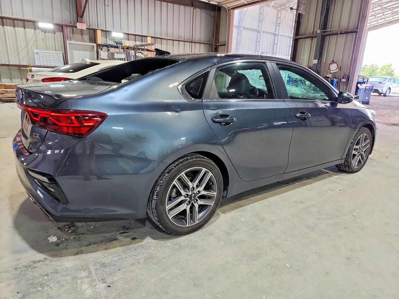 2020 Kia Forte Ex - Фото 3