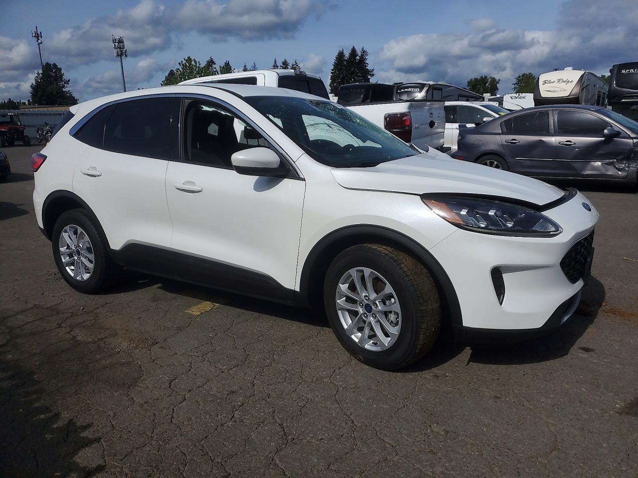 2020 Ford Escape Se - Фото 4