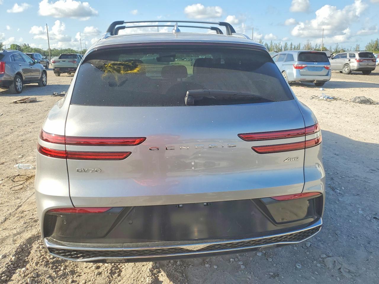 2026 Genesis Gv70 Advanced - Image 6